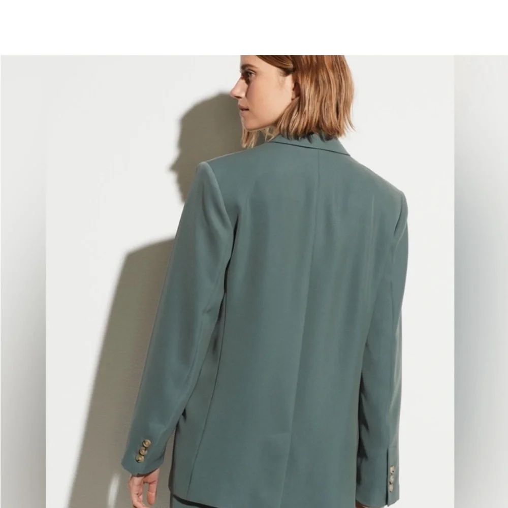 Vince Blazer absolutely beautiful and Classy .. - Picture 4 of 4